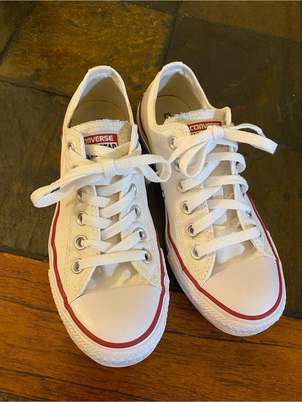 Converse Chuck Taylor White Low-Top Sneakers size 7